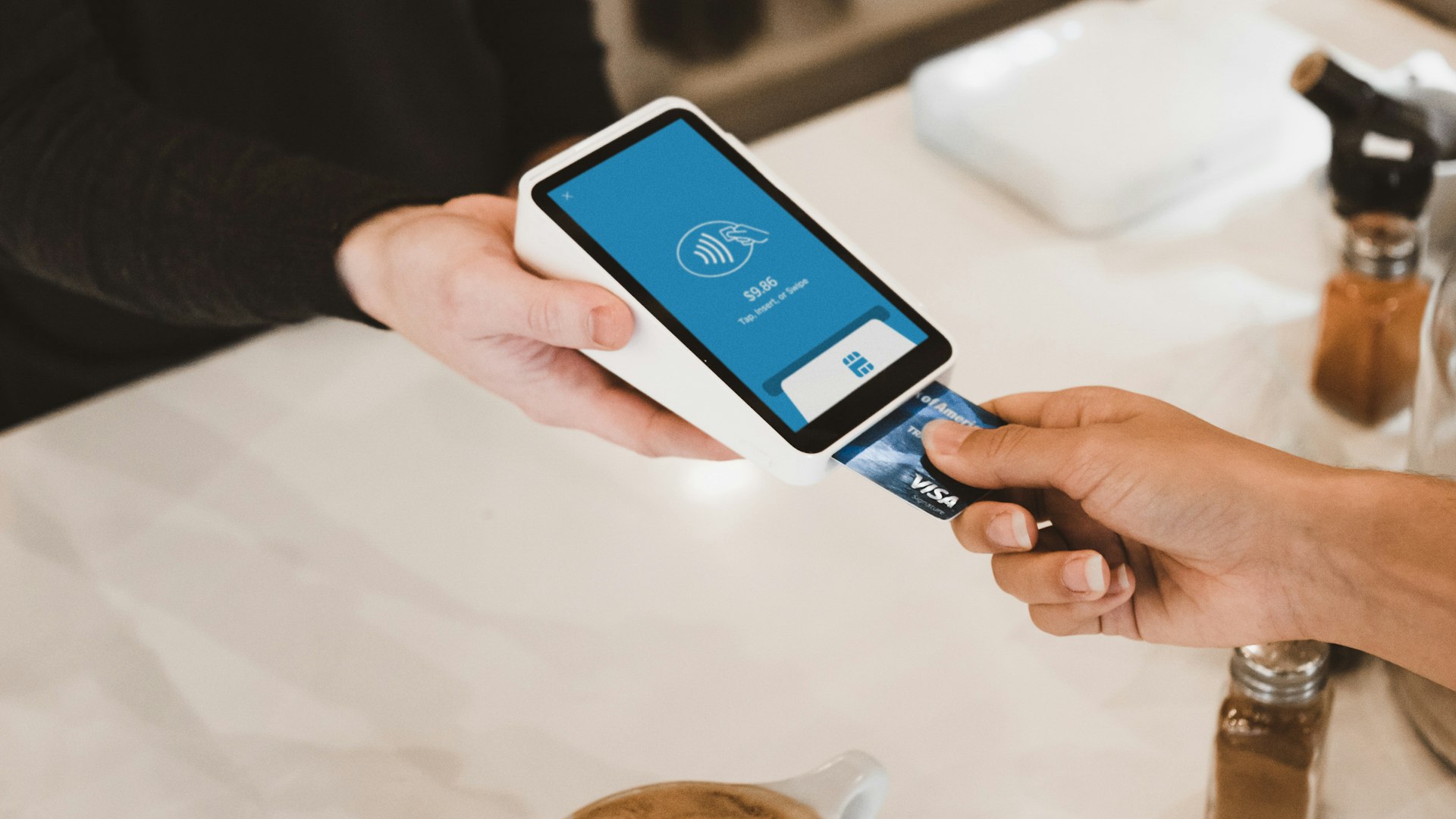 E-commerce retail office